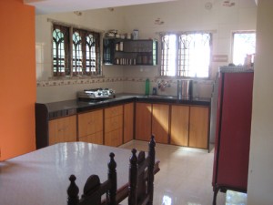 midweek-2-0692 Modern fitted kitchen